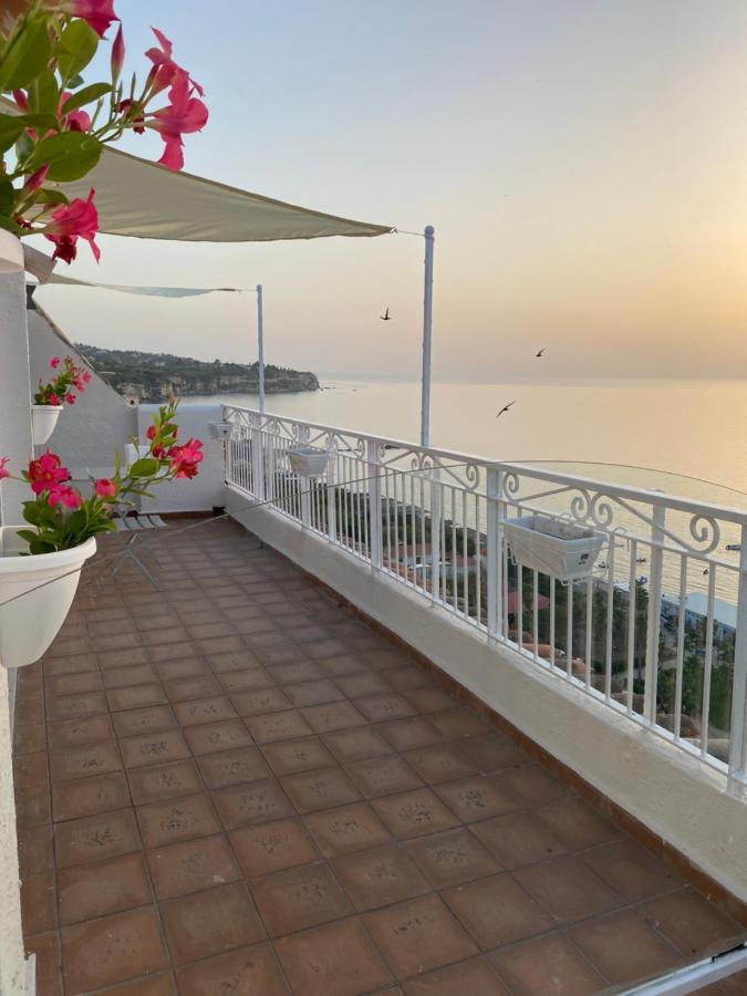 Bluemind Hotel Tropea Buitenkant foto