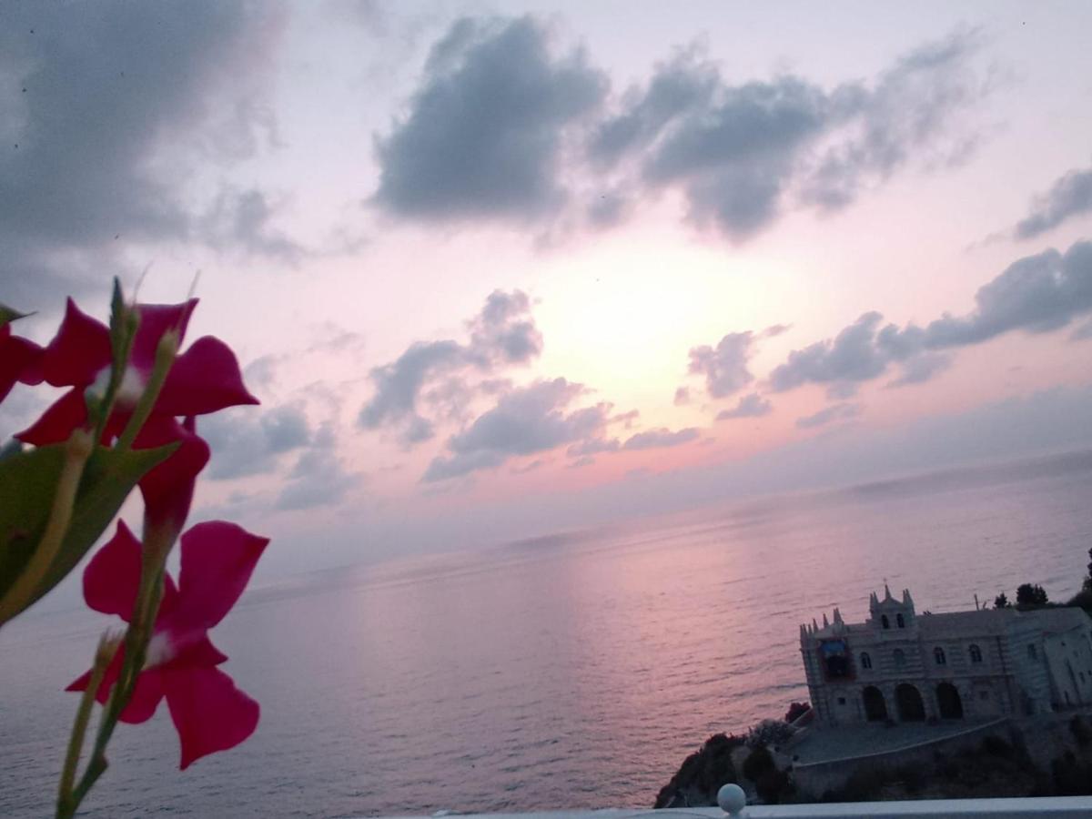 Bluemind Hotel Tropea Buitenkant foto